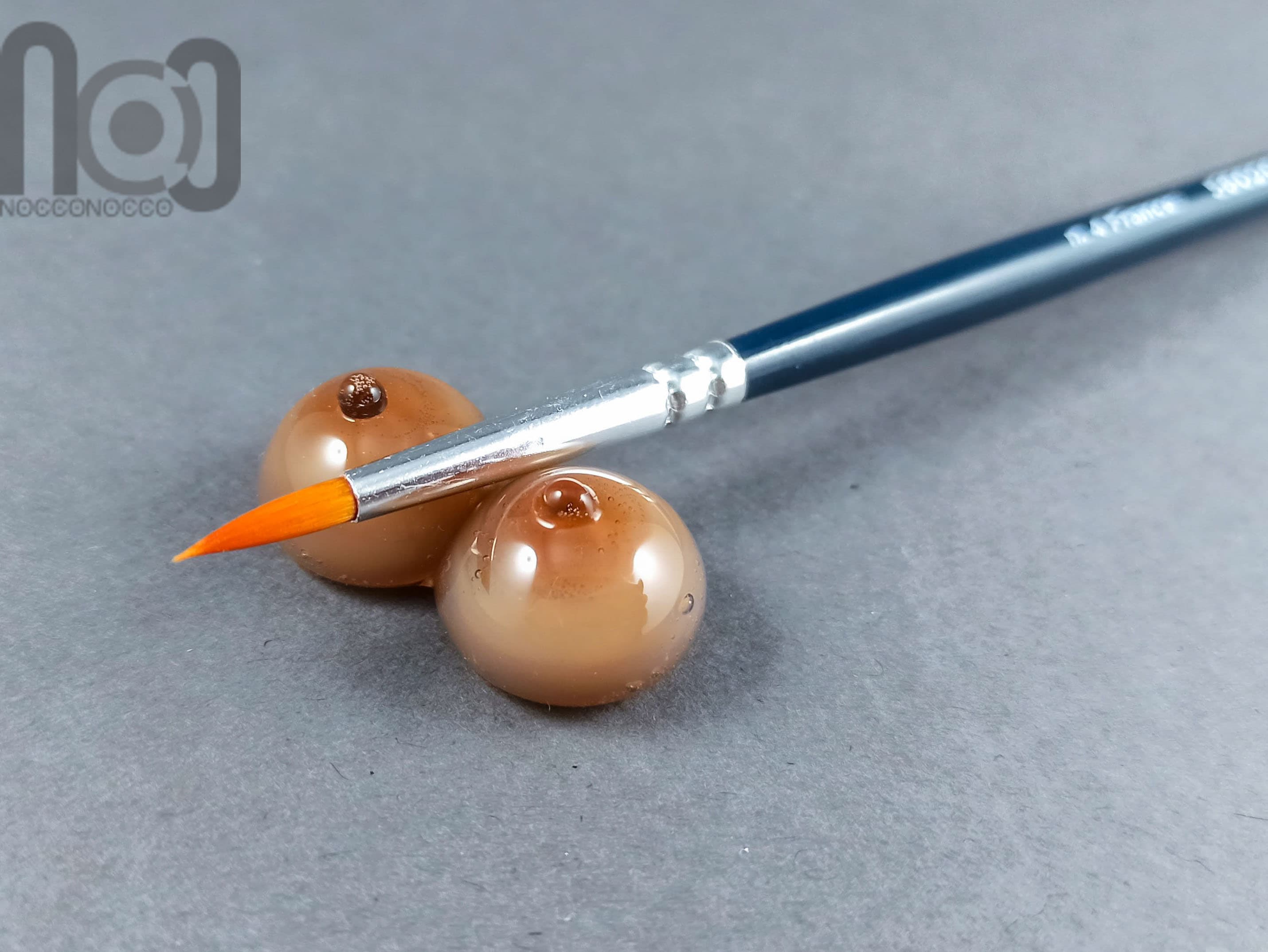 Handmade glass paintbrush pen rest/brush holder — handmade borosilicate glass by NoccoNocco, main view, made in Greece